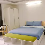 M-H5 Serviced Apartments